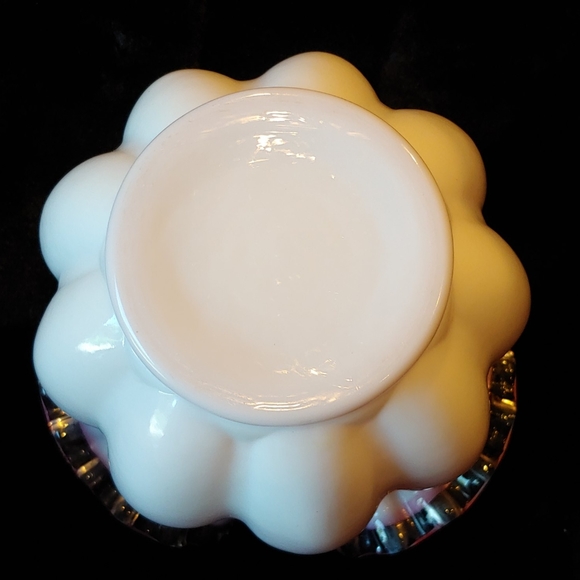 Fenton Floral Clear Ruffle Pink & White Vase - Picture 3 of 4